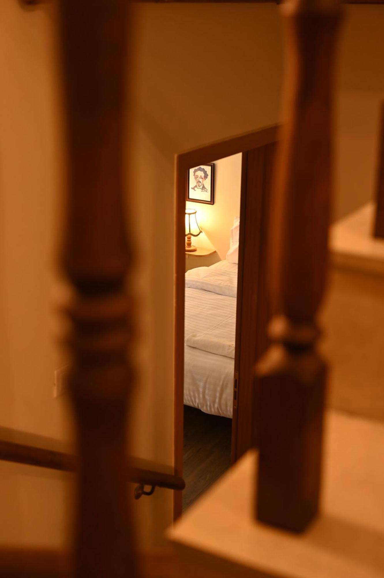 Niche Boutique Hotel Tirana Esterno foto