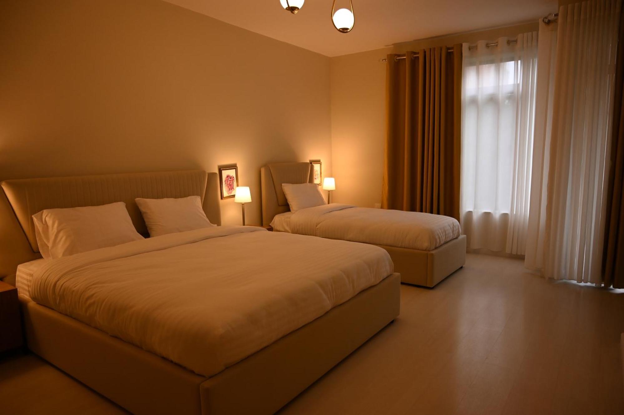 Niche Boutique Hotel Tirana Esterno foto
