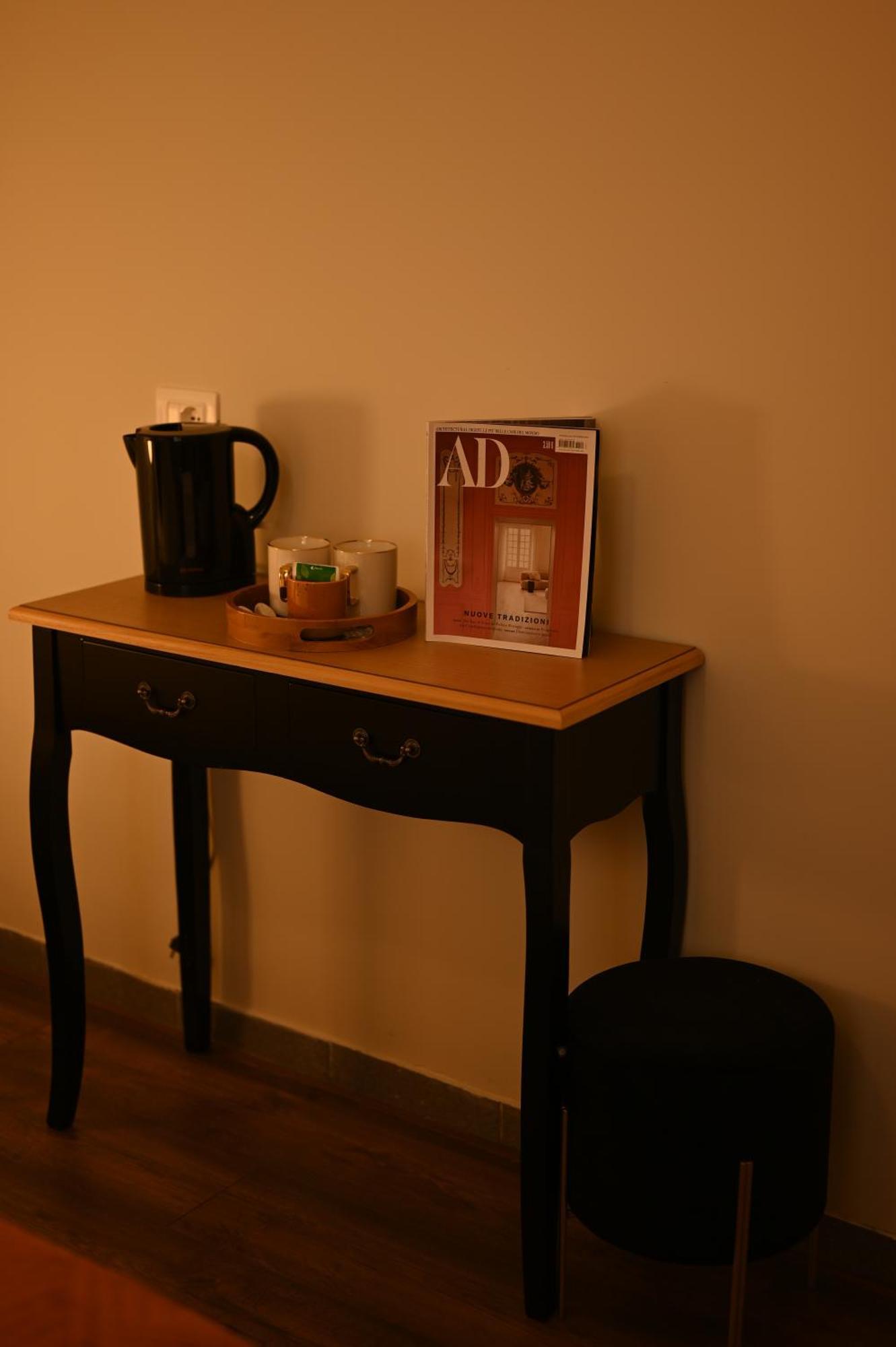 Niche Boutique Hotel Tirana Esterno foto