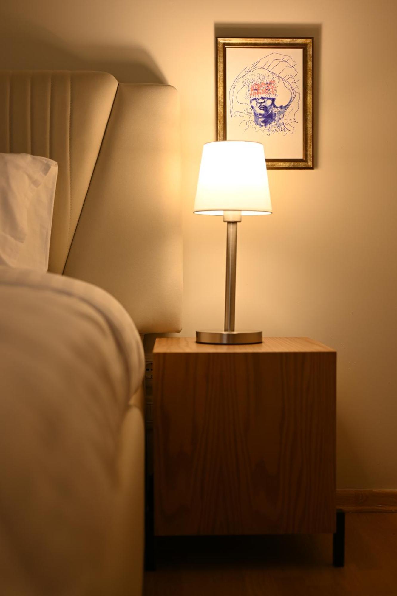 Niche Boutique Hotel Tirana Esterno foto