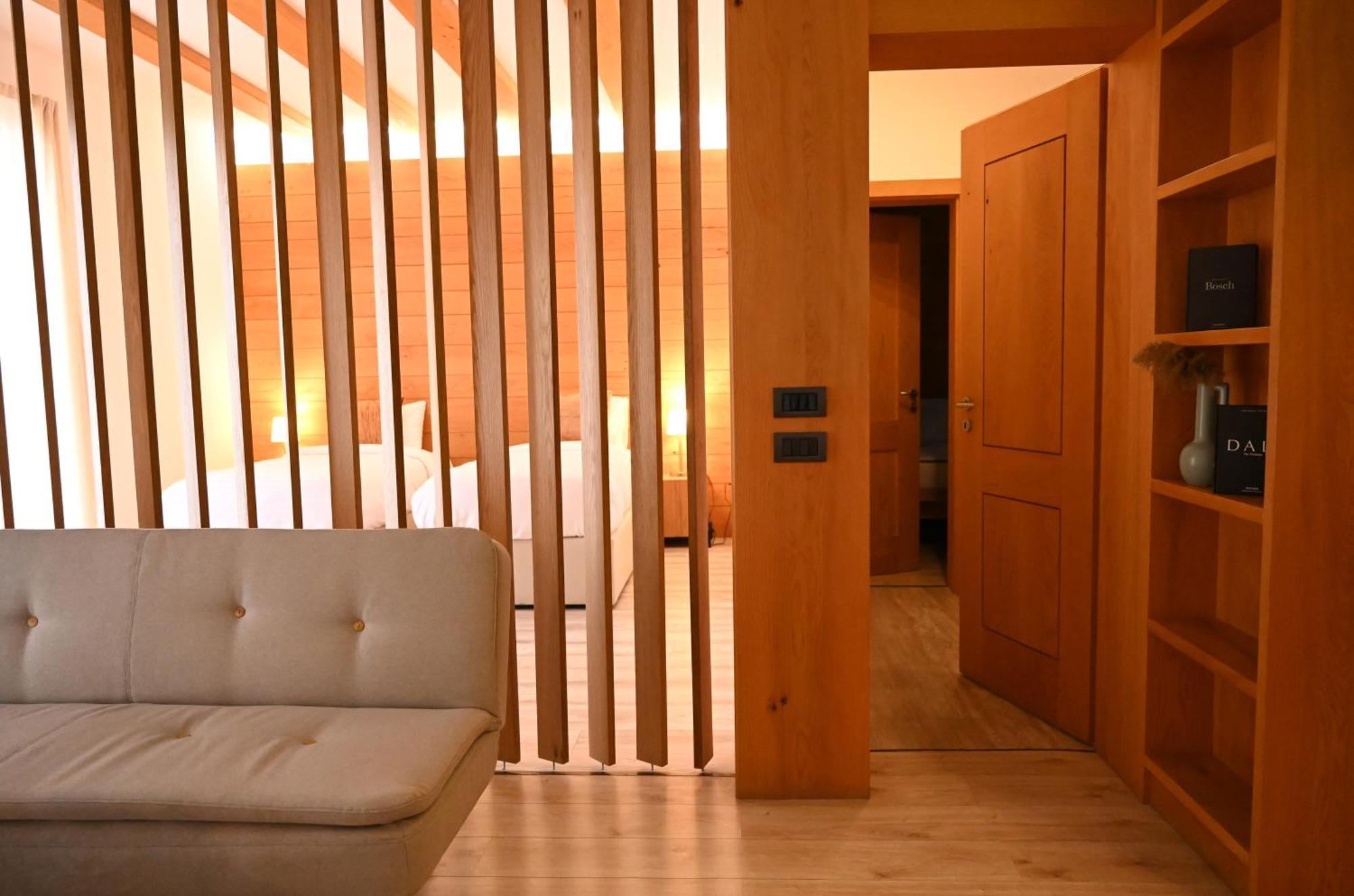 Niche Boutique Hotel Tirana Esterno foto