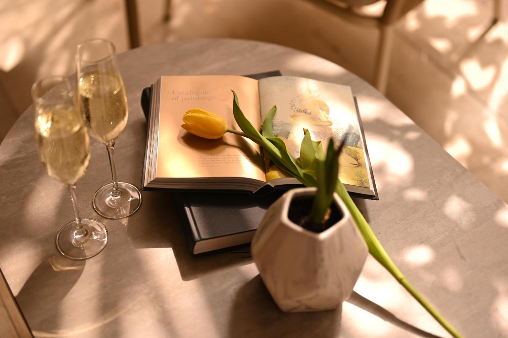 Niche Boutique Hotel Tirana Esterno foto
