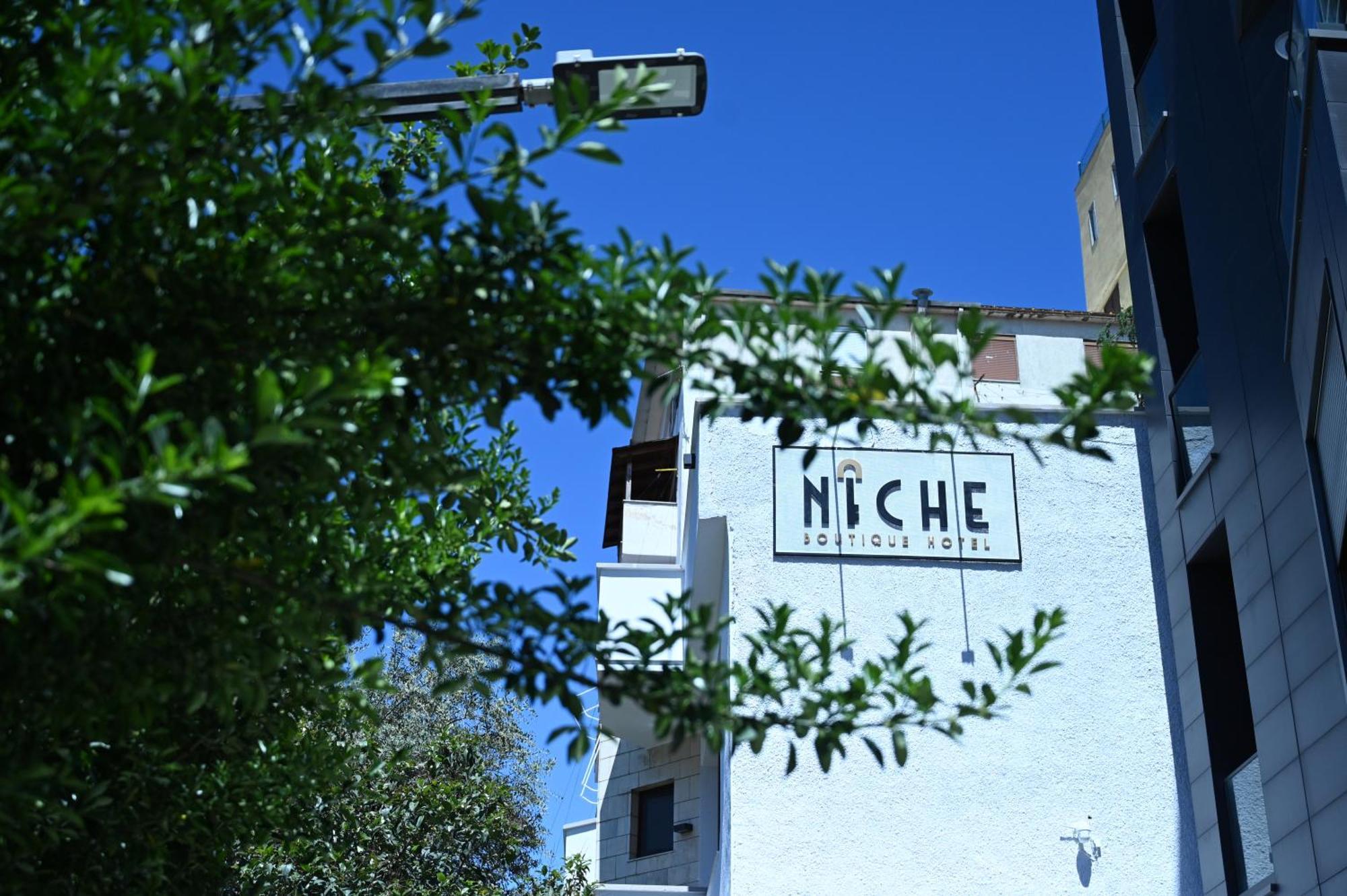 Niche Boutique Hotel Tirana Esterno foto